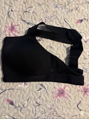 Black Women's Adjustable Sports Bra